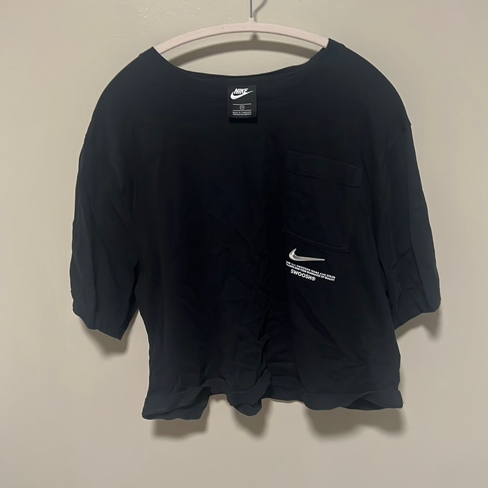 NIKE CROP TOP SIZE 2x